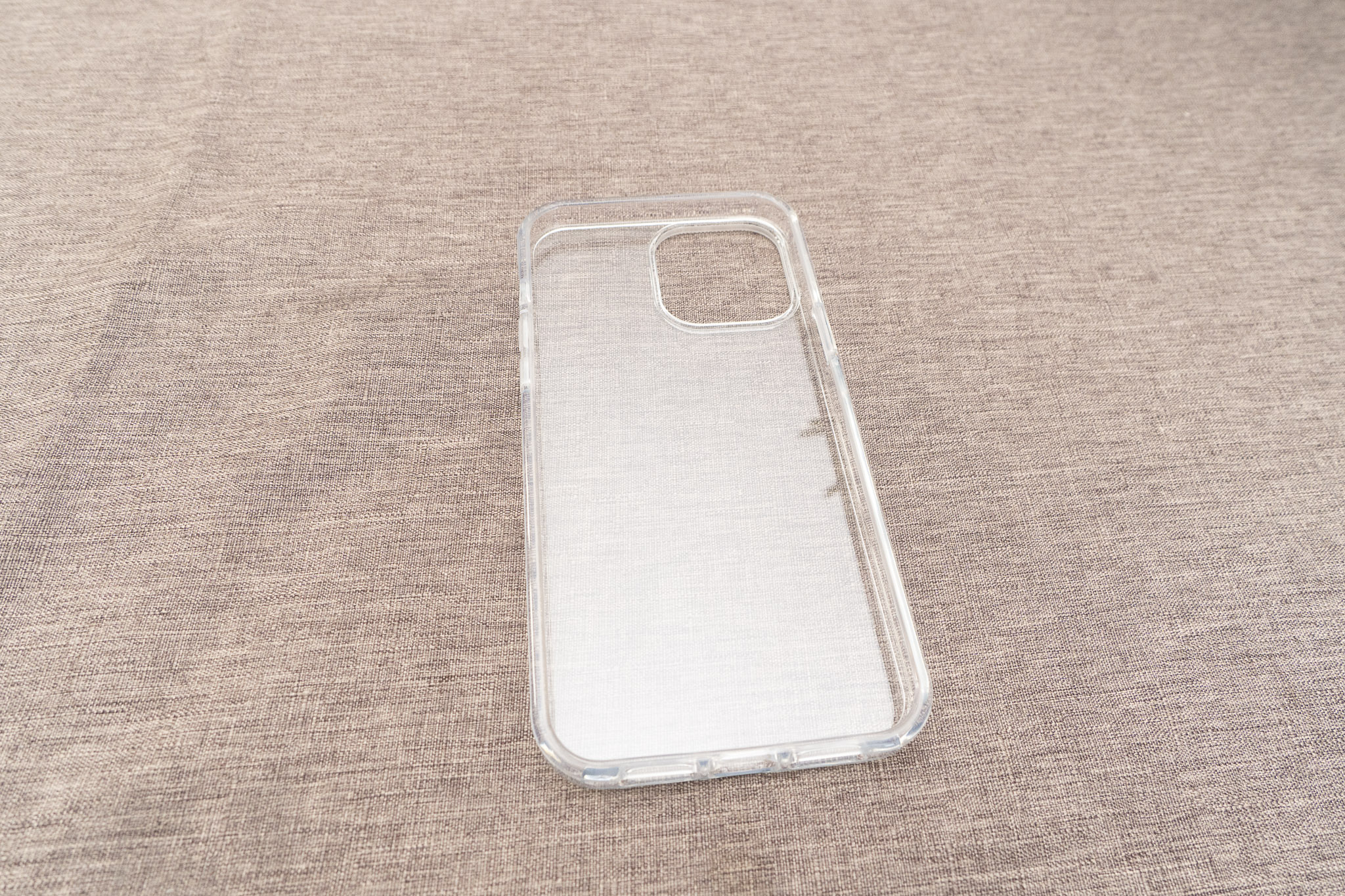 how-to-make-clear-phone-case-clear