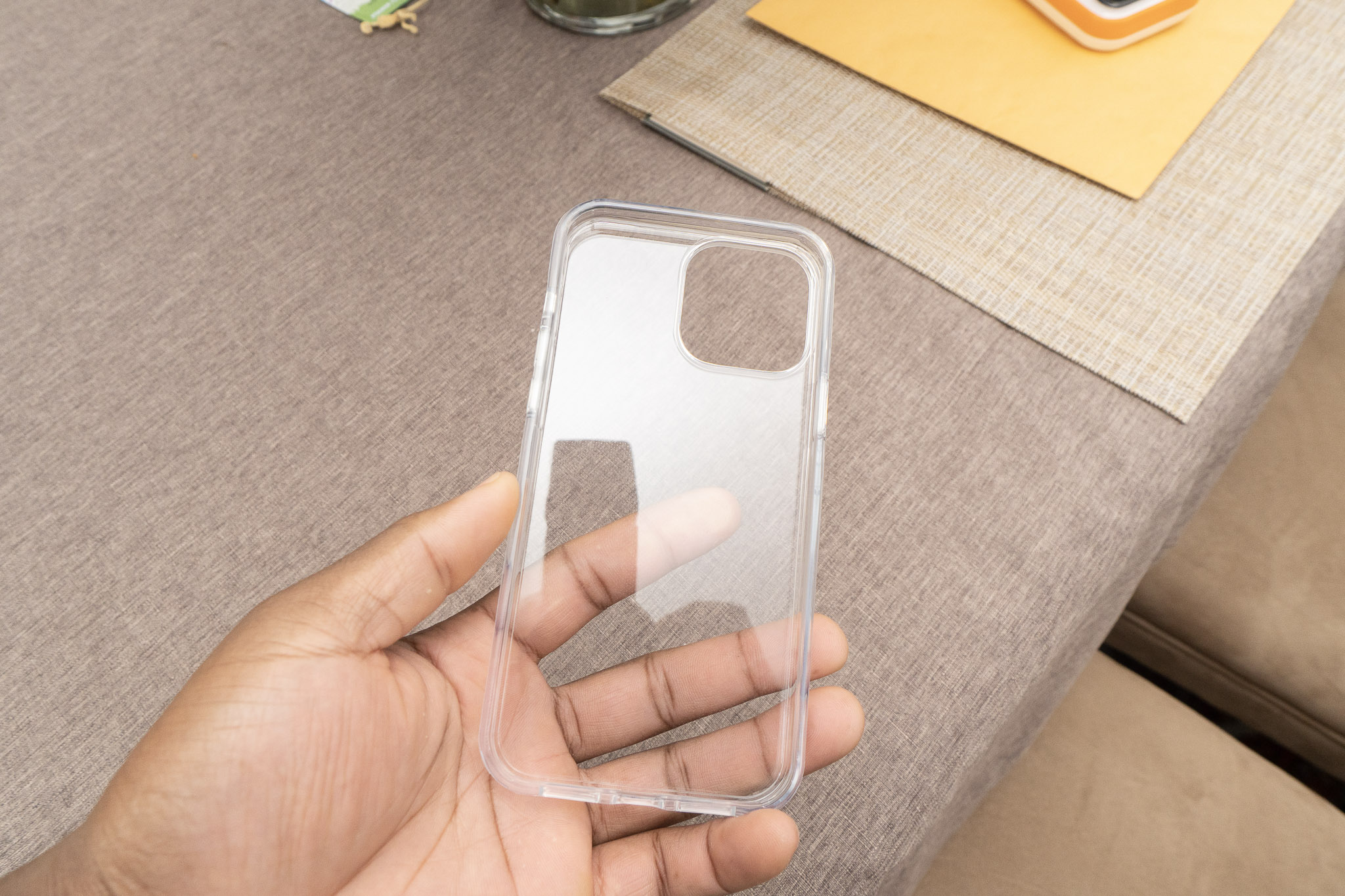 how-to-make-your-clear-phone-case-not-yellow