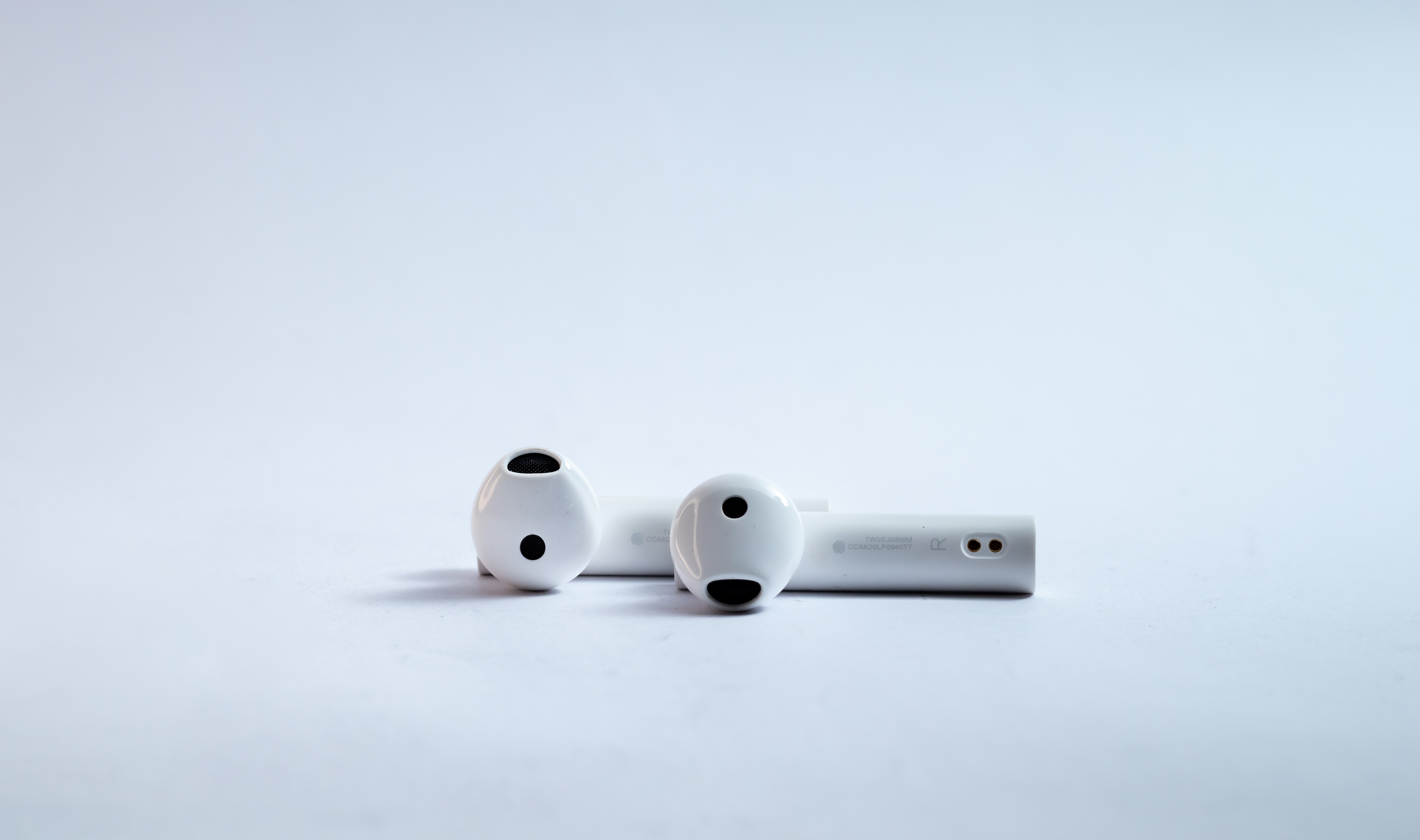 how-to-not-lose-wireless-earbuds