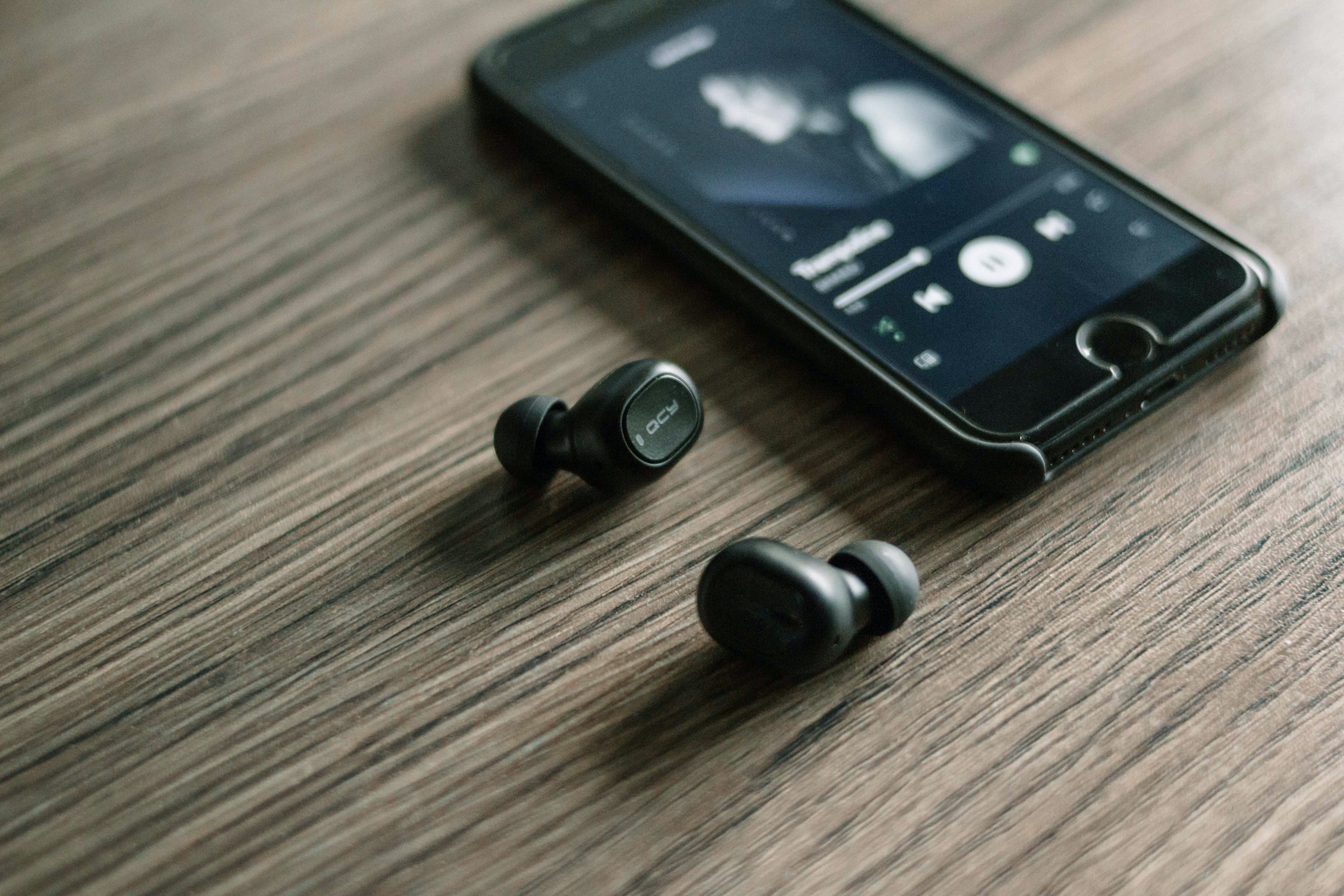 how-to-pair-wireless-earbuds-to-iphone