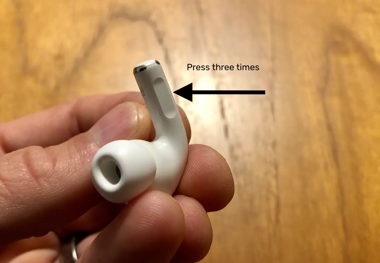 how-to-skip-songs-with-airpod-pros