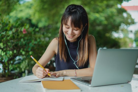 Domyessay Review – Best “Write My Essay” Service in the USA