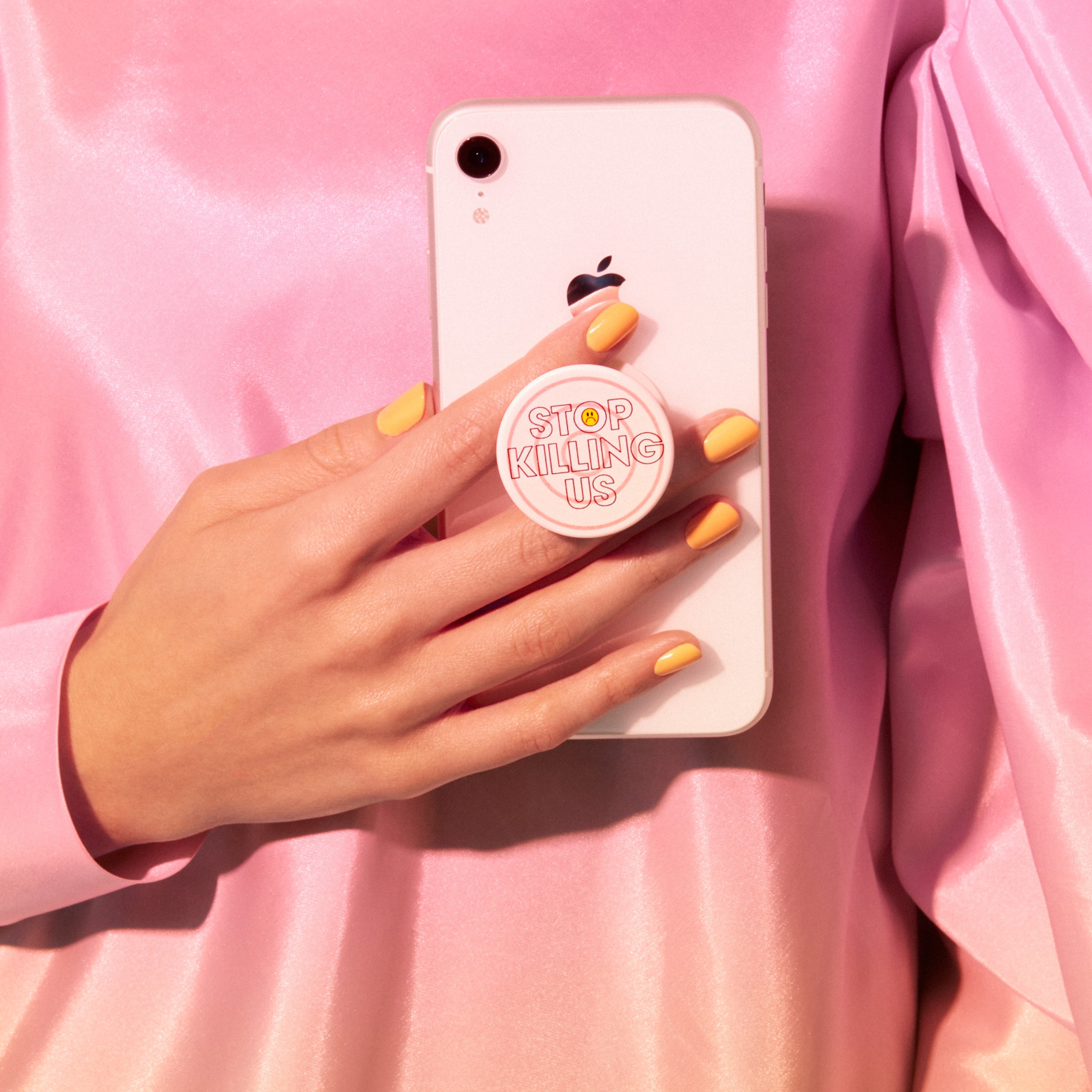 what-are-the-clothes-called-with-a-popsocket-on-them