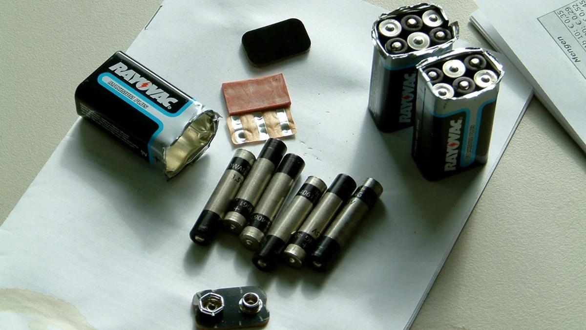 what-is-a-battery-made-of