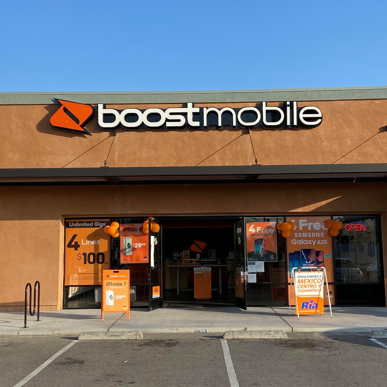 what-time-does-boost-mobile-open