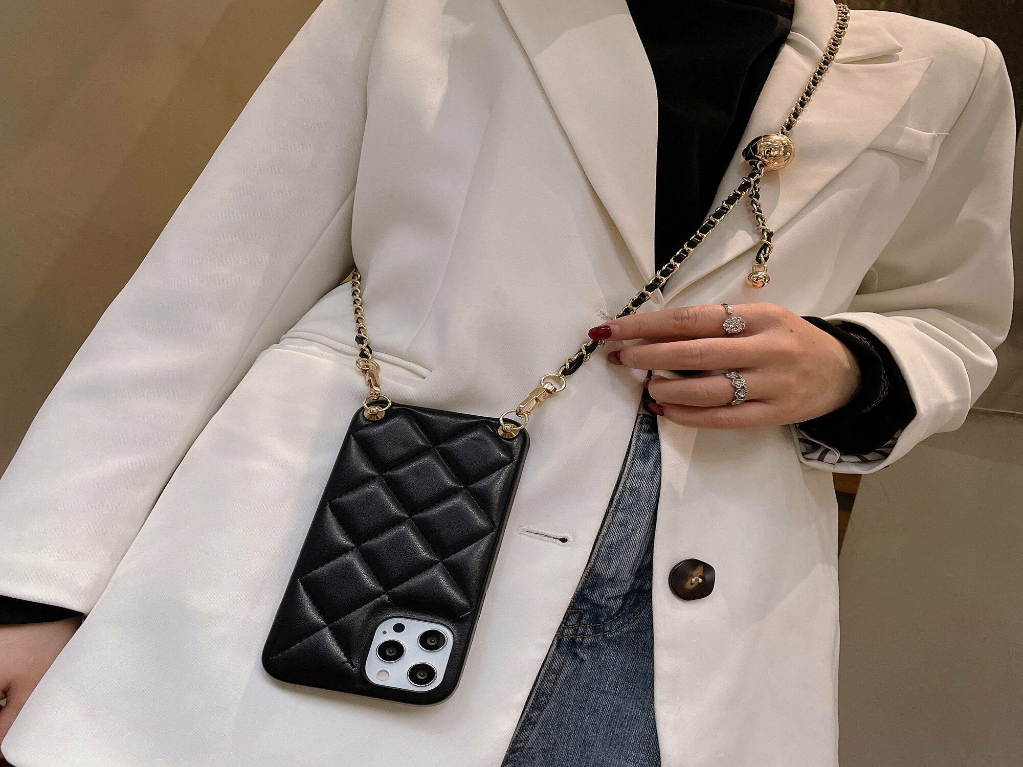 where-can-i-buy-a-chanel-phone-case