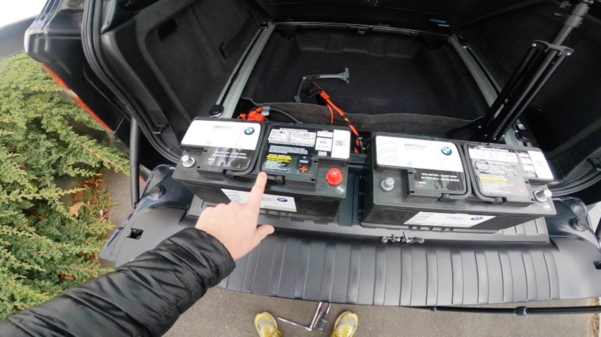 where-is-the-battery-in-a-bmw-x5