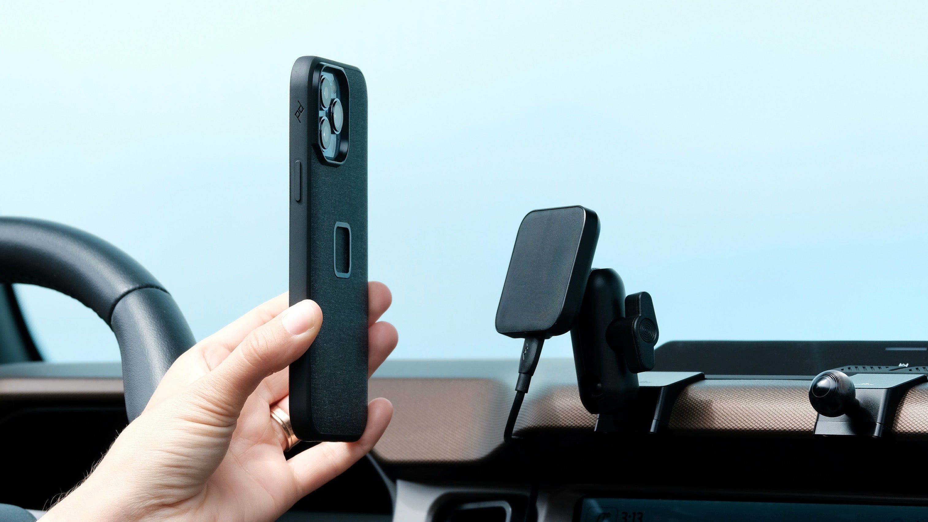 10 Amazing Car Phone Holder Wireless Charging for 2024