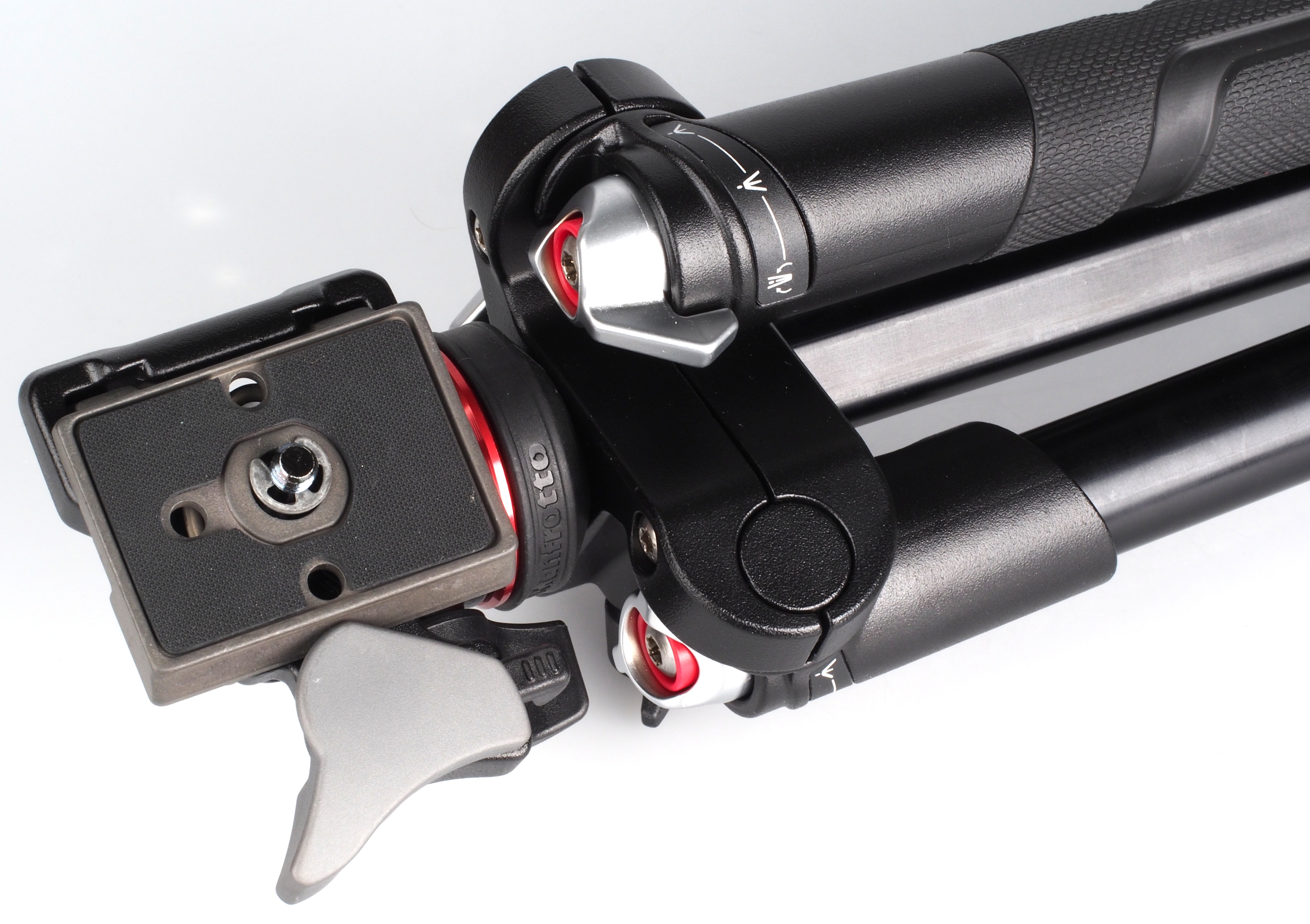 10 Amazing Manfrotto Befree Compact Travel Aluminum Alloy Tripod for 2024