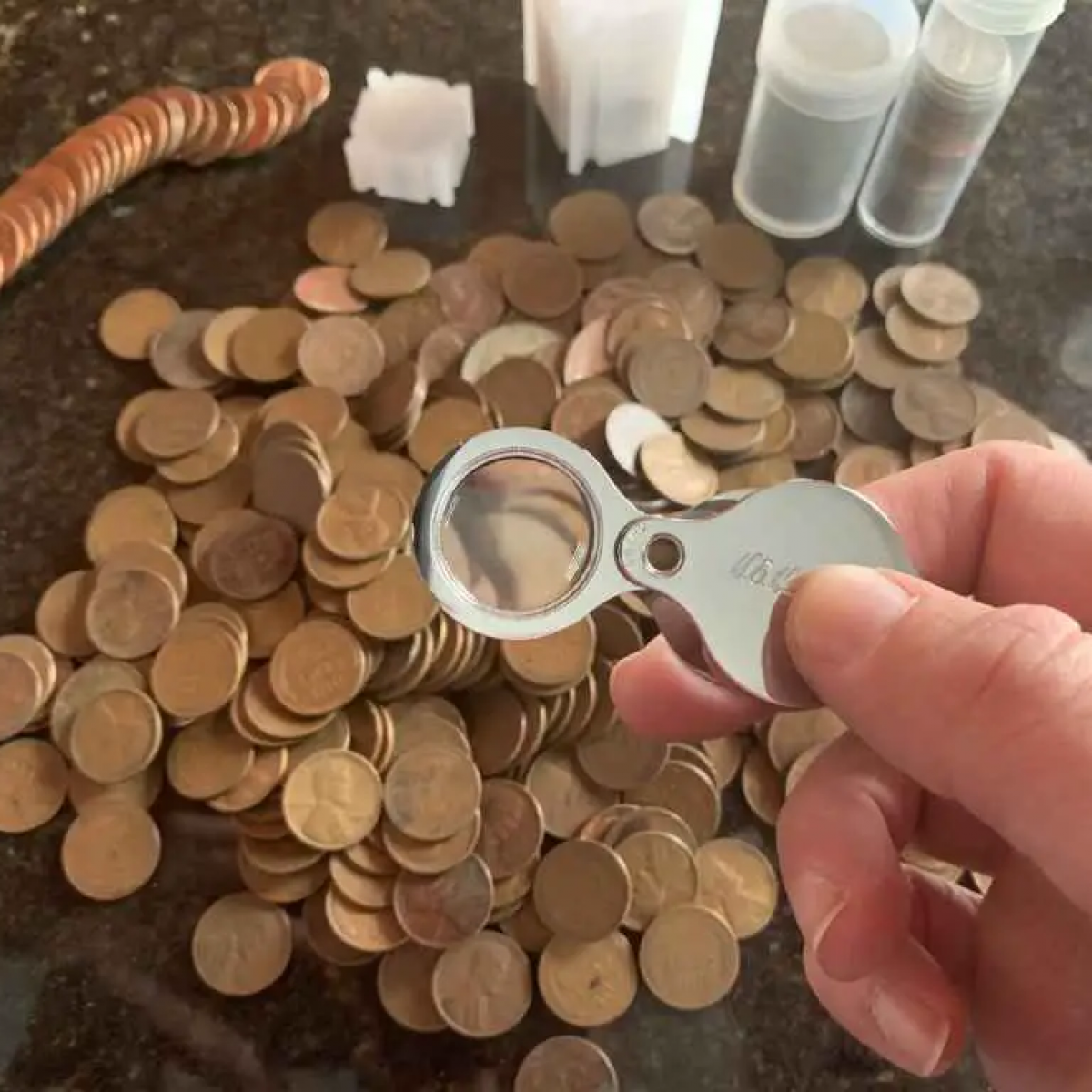  Healeved map Magnifying Glass for Coins Handheld