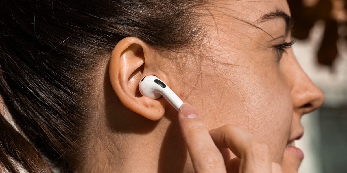 How Safe Are Wireless Earbuds CellularNews