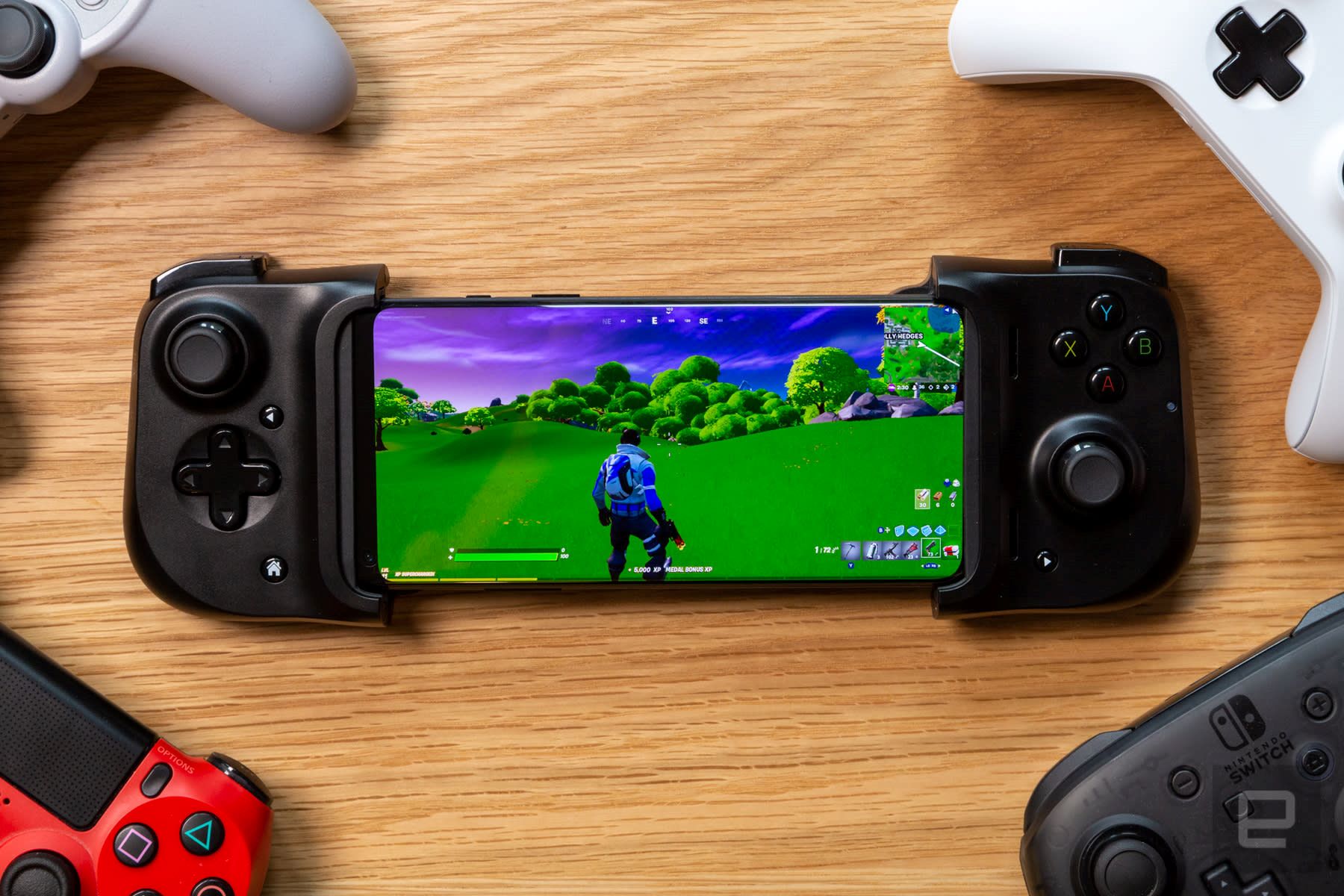 11 Amazing Smartphone Gamepad for 2024