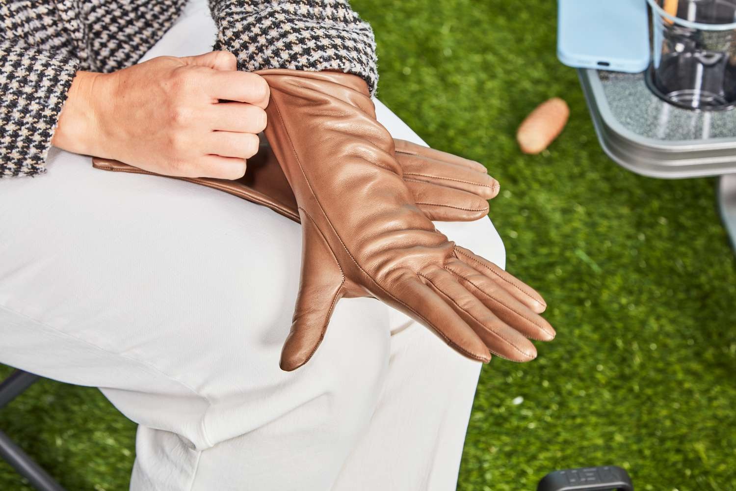 11 Amazing Women’s Touchscreen Gloves for 2024