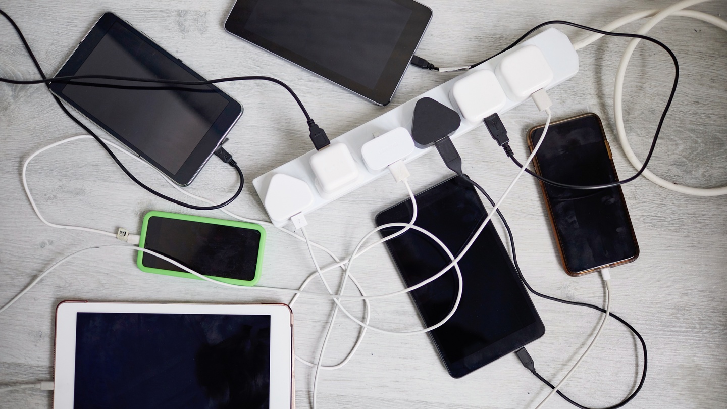 11 Superior All-In-One Phone Charger For 2024