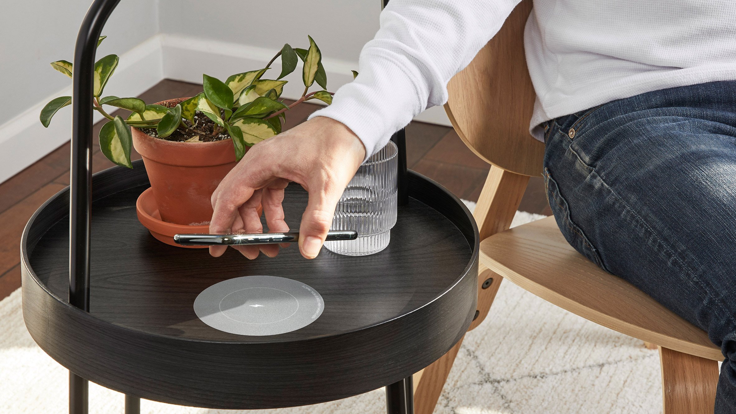 12 Best Wireless Charging Side Table for 2024