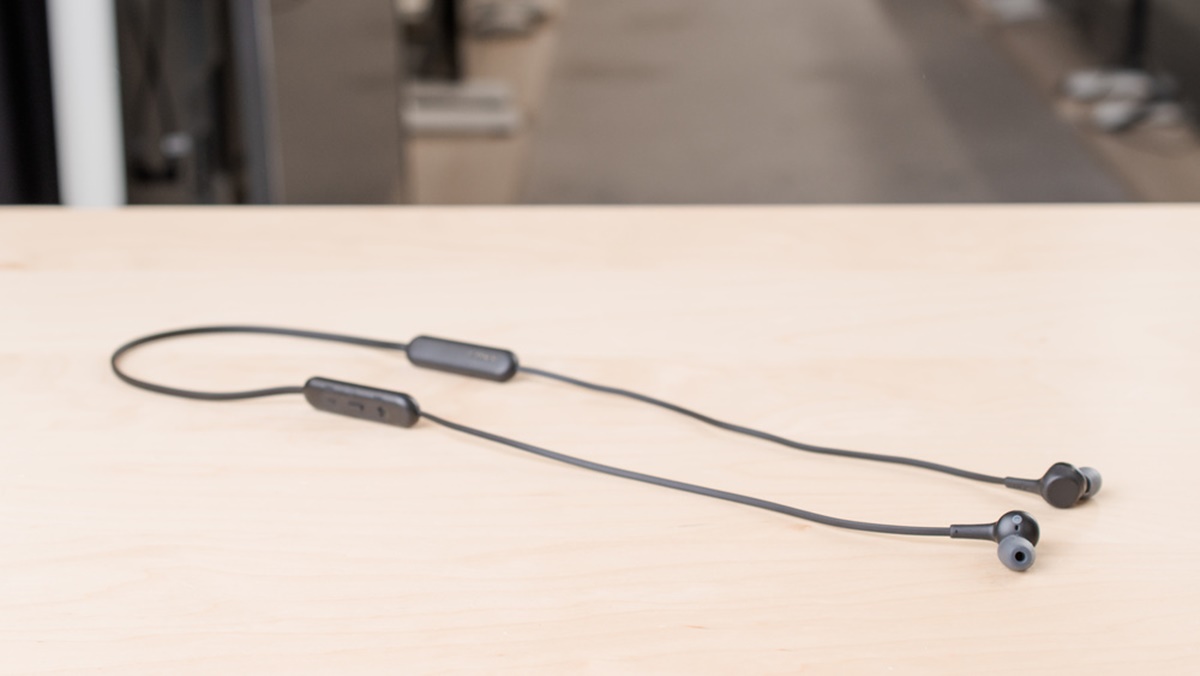 13 Amazing Extra Bass Wireless Earbuds for 2024