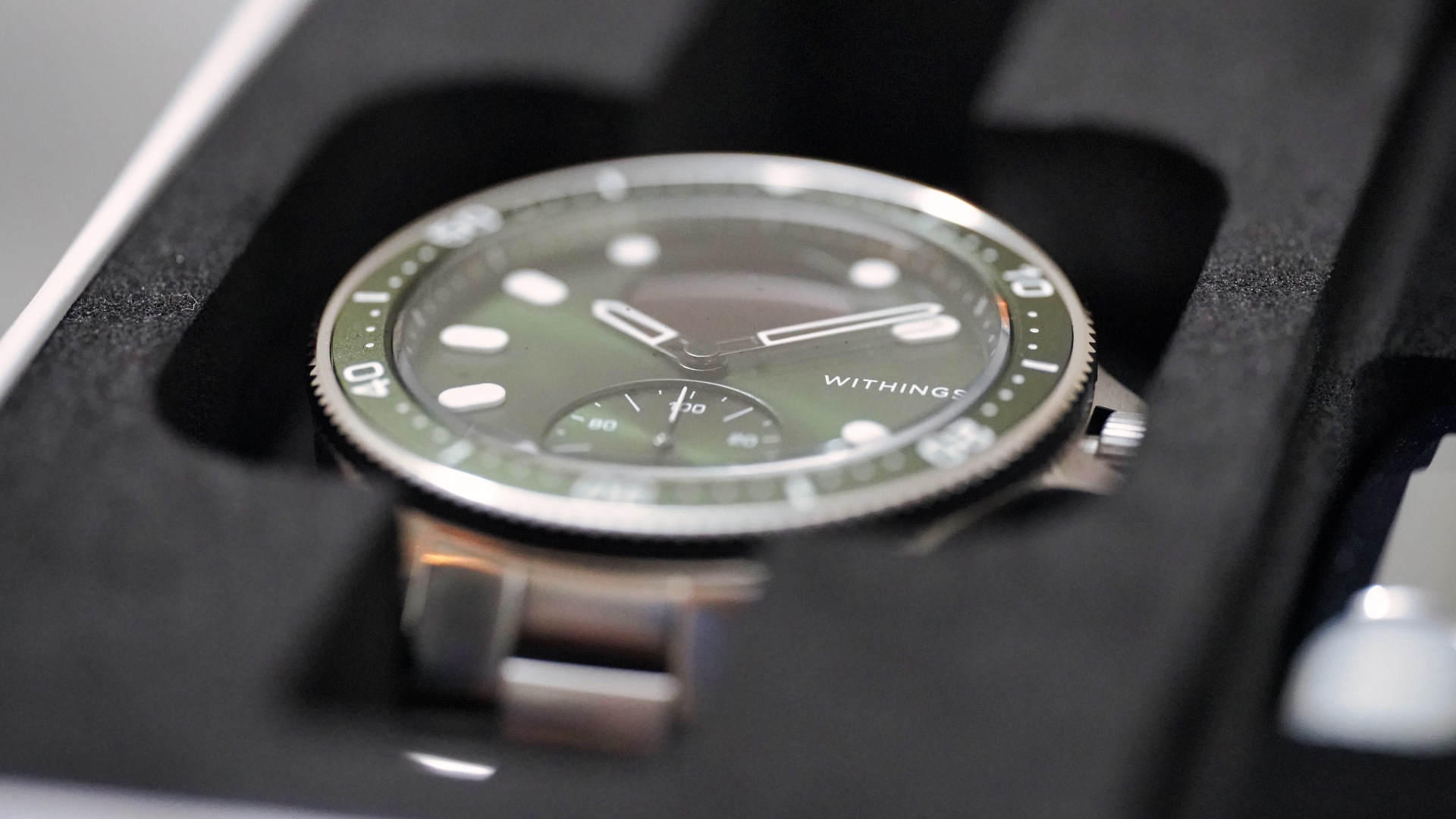 13 Amazing Hybrid Smartwatch Men for 2024