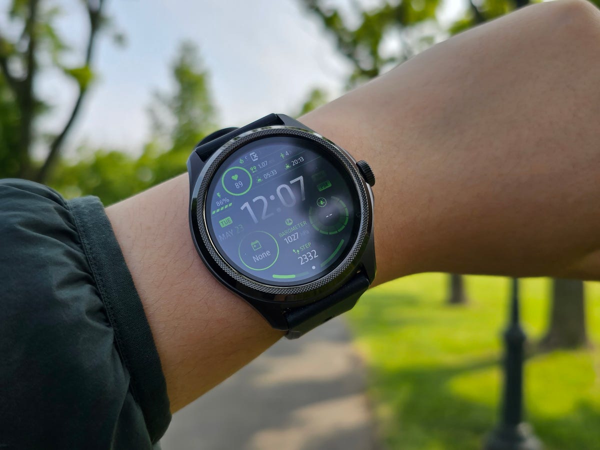 The Best Smartwatch for Men A 2022 Buying Guide