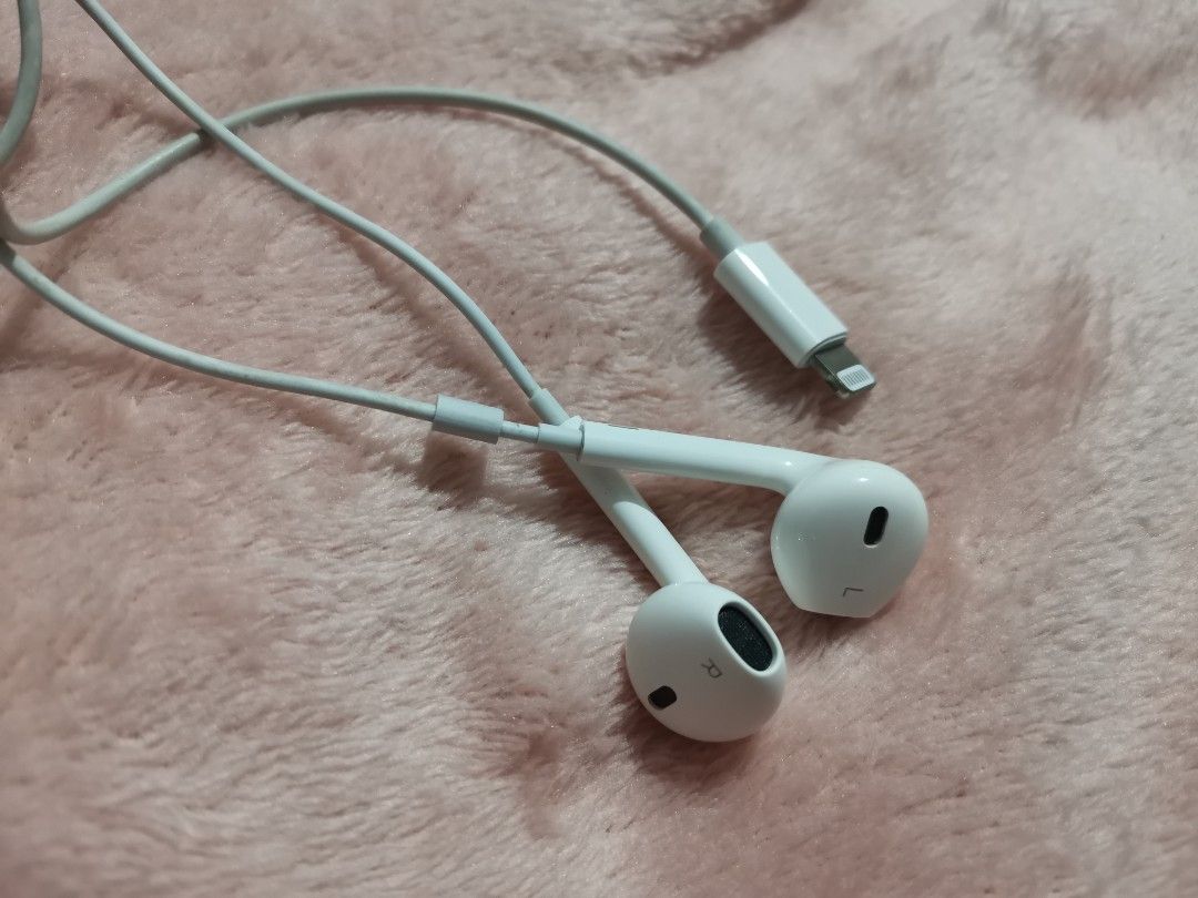 10 Best Apple Headphones With Lightning Connector For 2023 Cellularnews