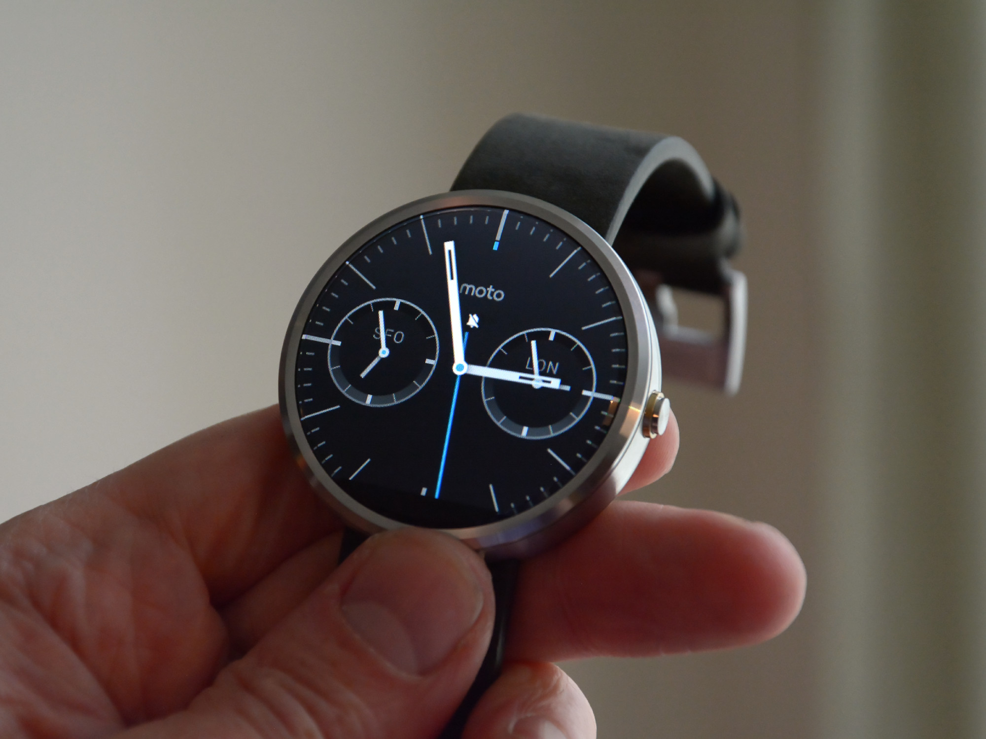 14 Best Motorola 360 Smartwatch for 2024