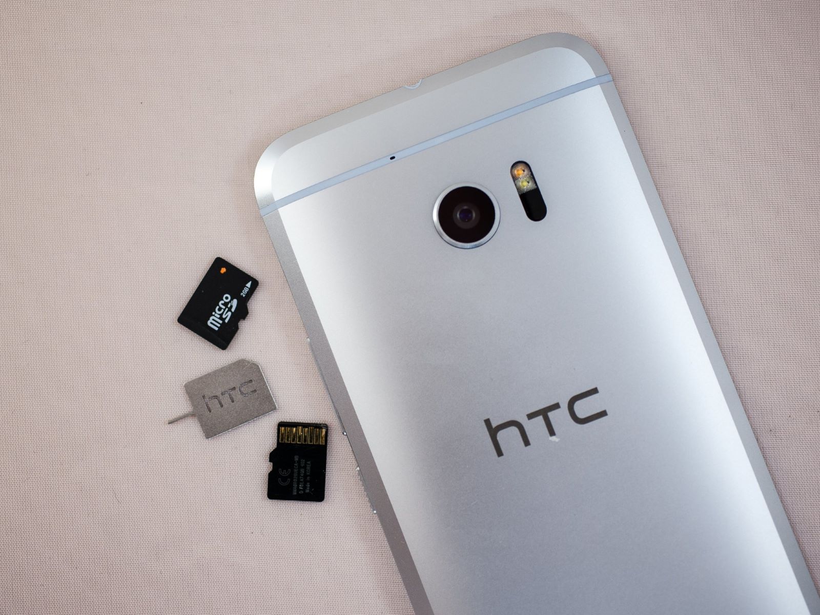 14 Best Phone Memory Cards For HTC For 2024