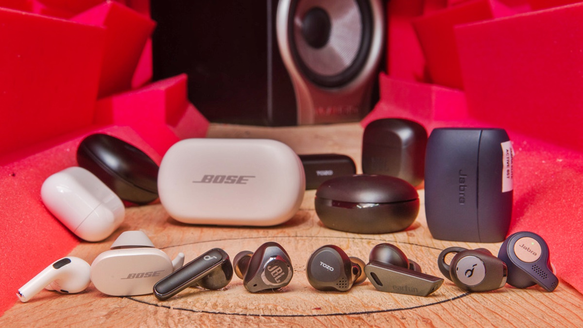 14 Best Wireless Earbuds Noise Canceling for 2024