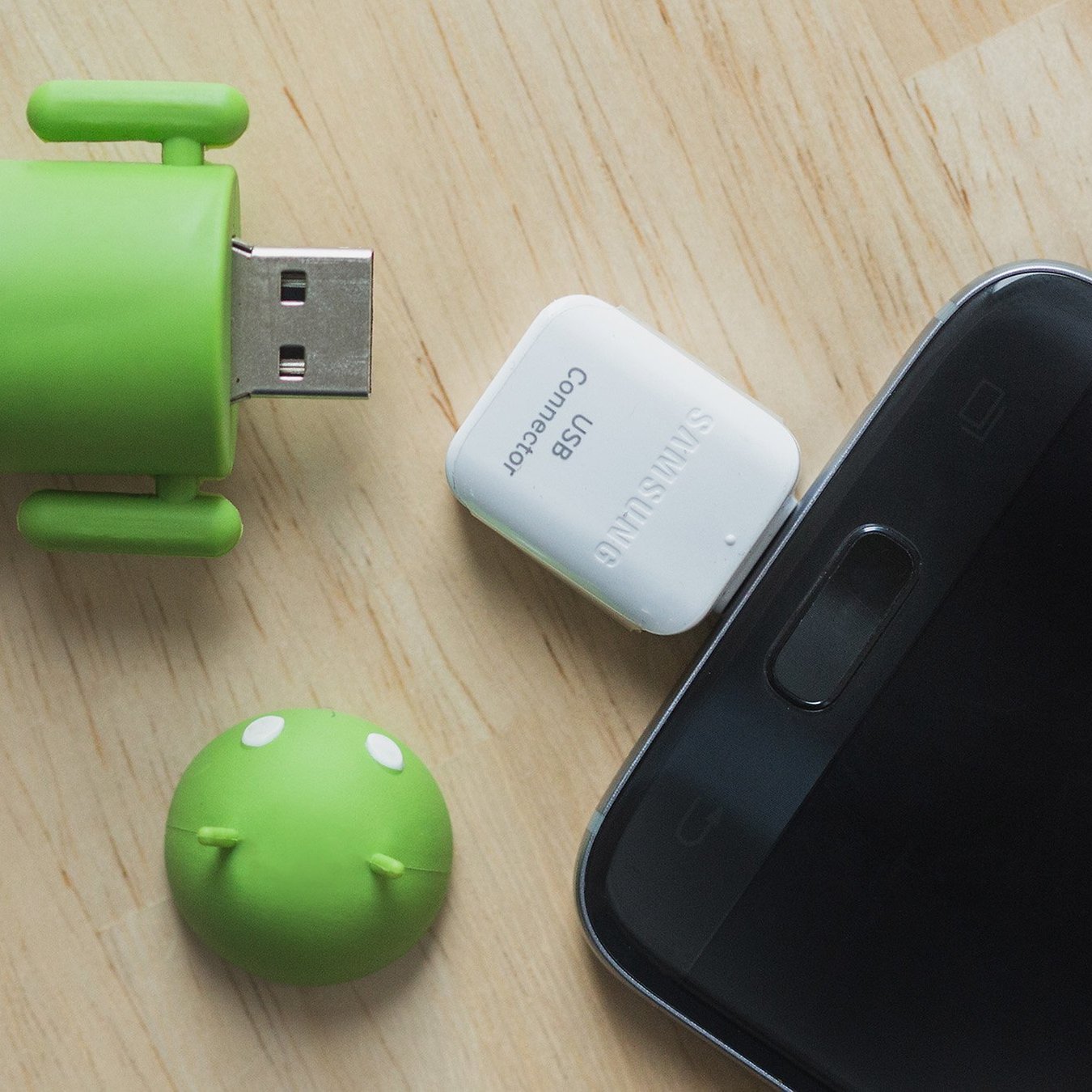 15 Amazing External Cell Phone Memory for 2024