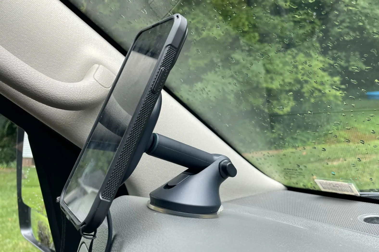 15 Amazing Wireless Charging Pad Car Mount for 2024