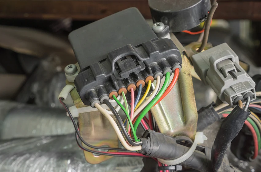 2009-chrysler-tc-wire-harness-failure-how-do-yor-repair-or-replace-a-can-bus-connector