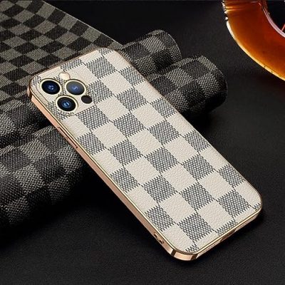  GUAYDOYIM Brown Classic Checkered Flag Case Compatible