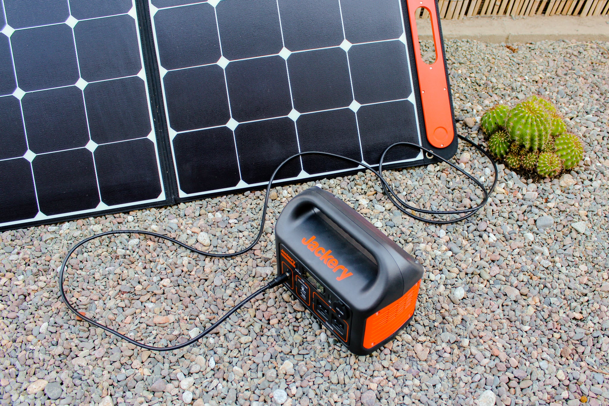 8 Amazing Solar Panel Cell Phone Charger For 2024