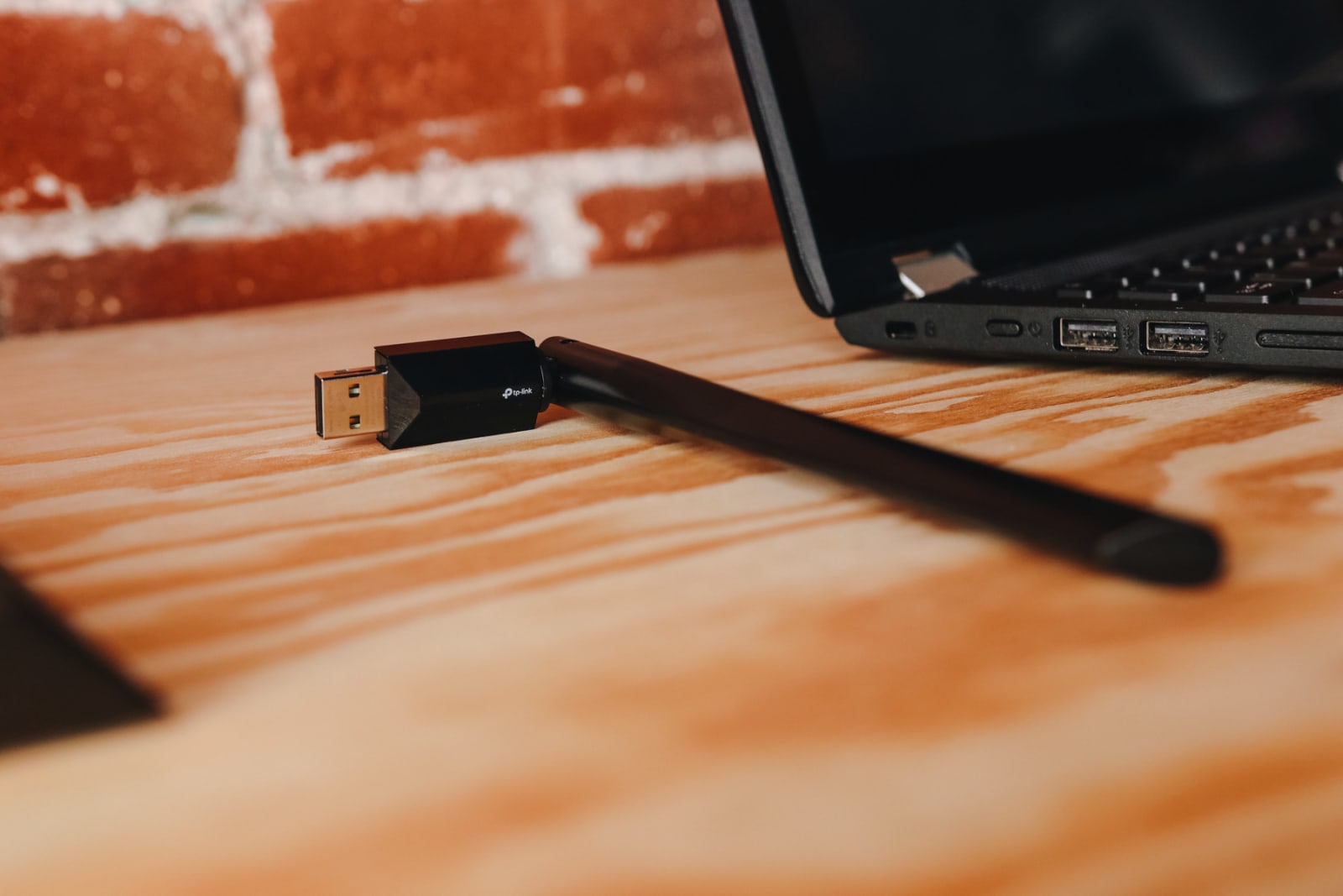8 Best USB WiFi Dongle for 2024