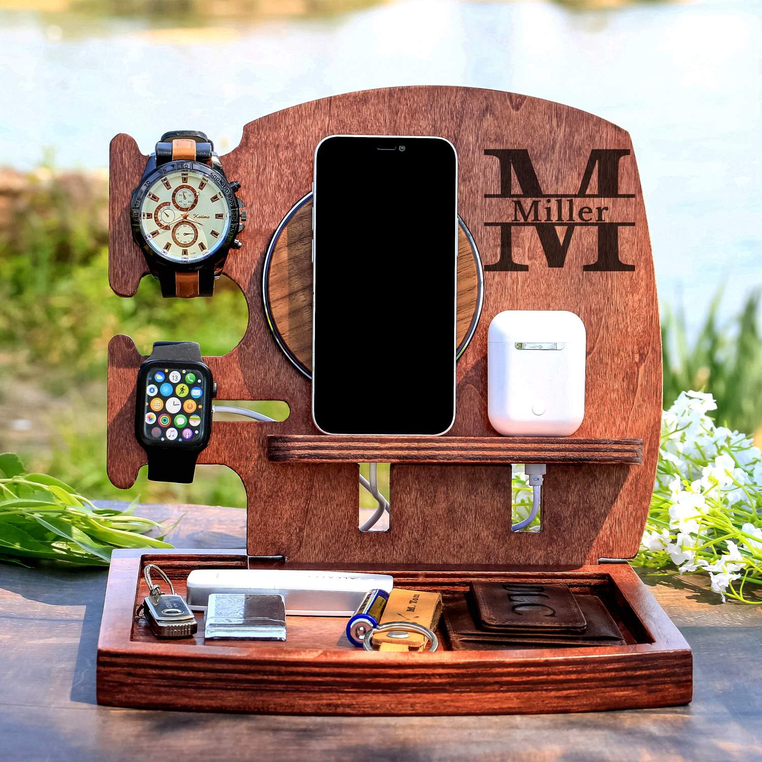 8 Best Wooden Docking Station Men for 2024
