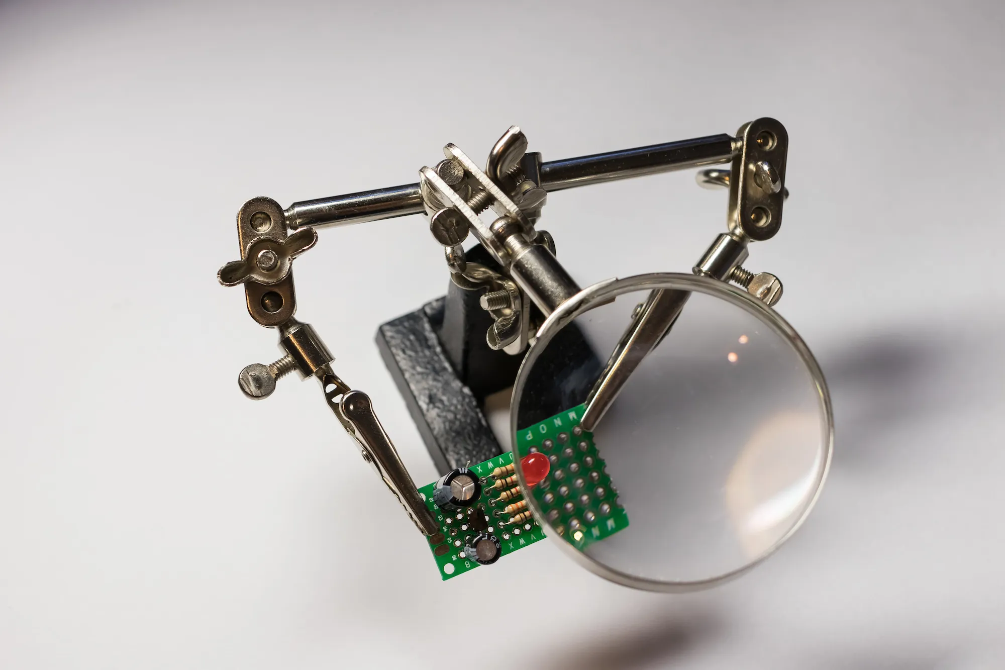 9 Amazing Helping Hands Magnifier Station for 2024