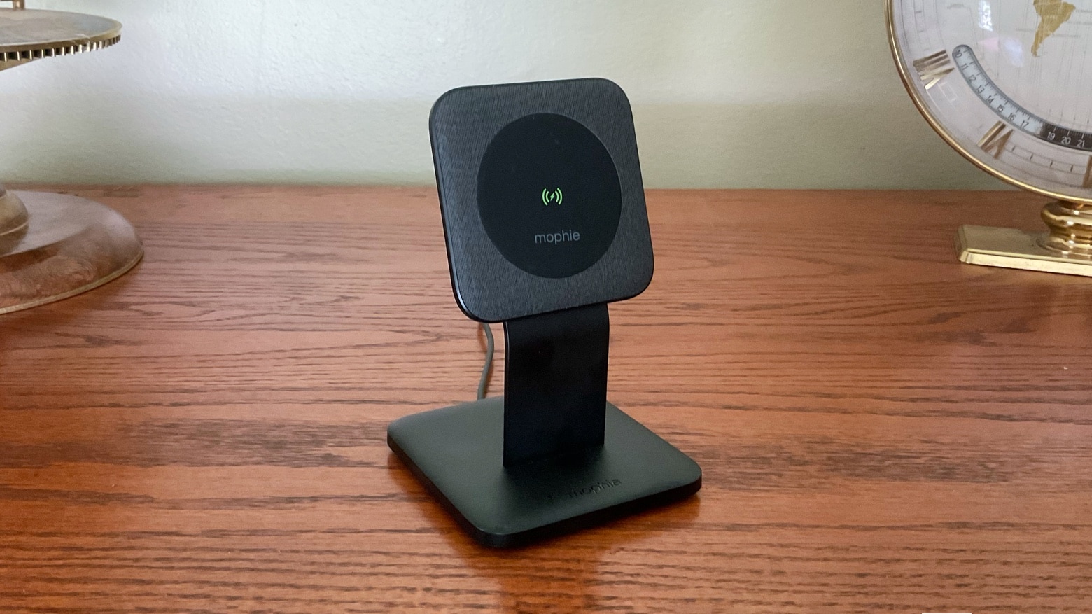 9 Amazing Mophie Wireless Charging Stand for 2024