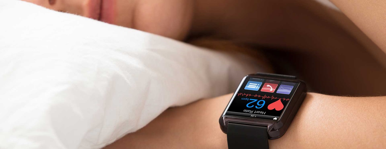 how-does-a-smartwatch-track-sleep