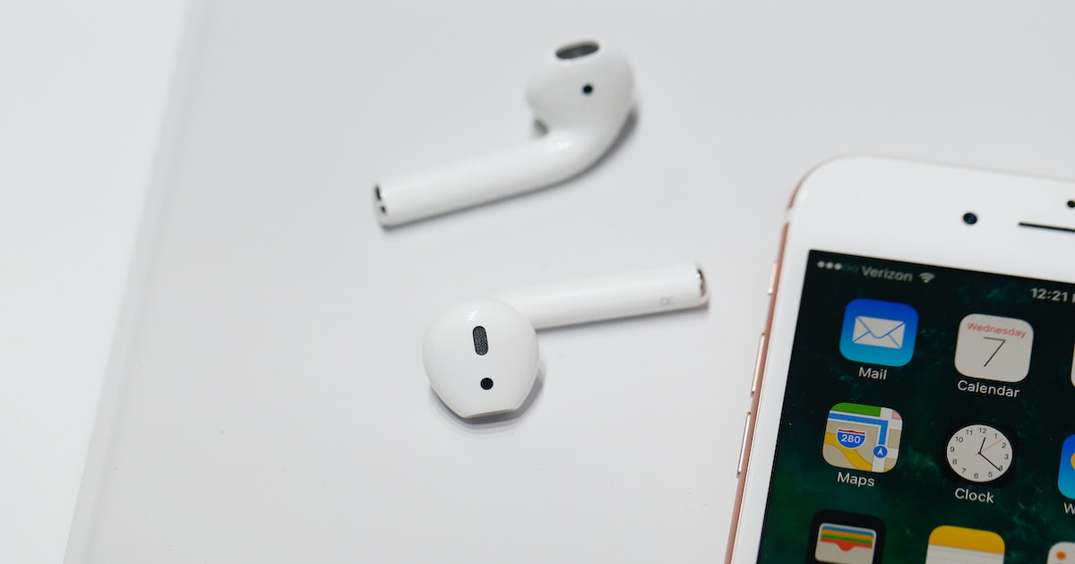 how-to-connect-airpods-to-non-apple-devices