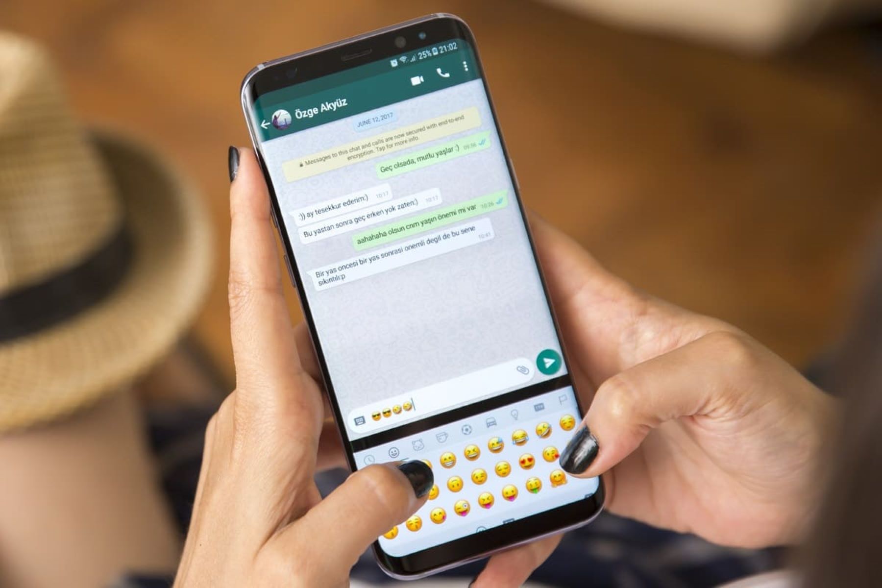 how-to-hide-your-online-status-in-whatsapp-2023