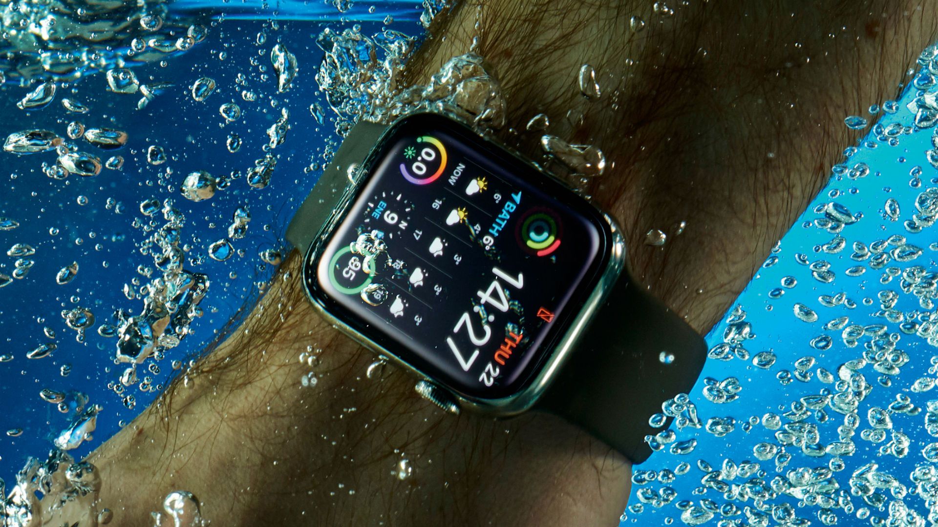 how-to-remove-water-from-smartwatch