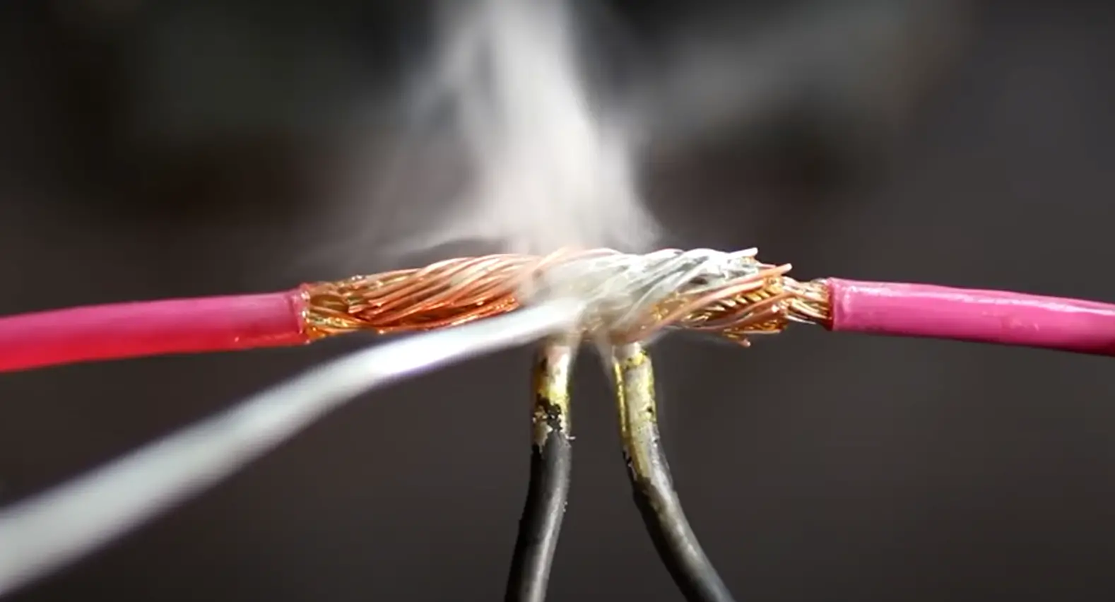 how-to-solder-wire-to-connector
