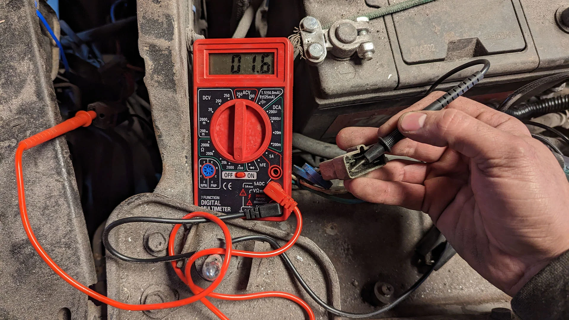 how-to-test-a-connector-with-a-multimeter