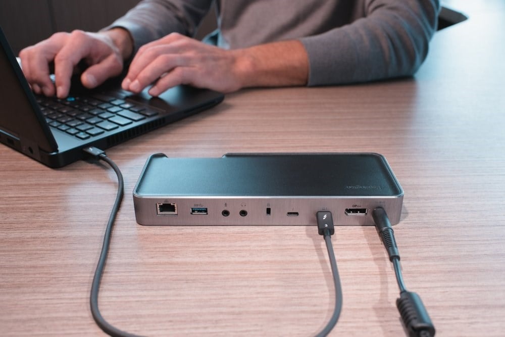 how-to-use-docking-station-for-laptop