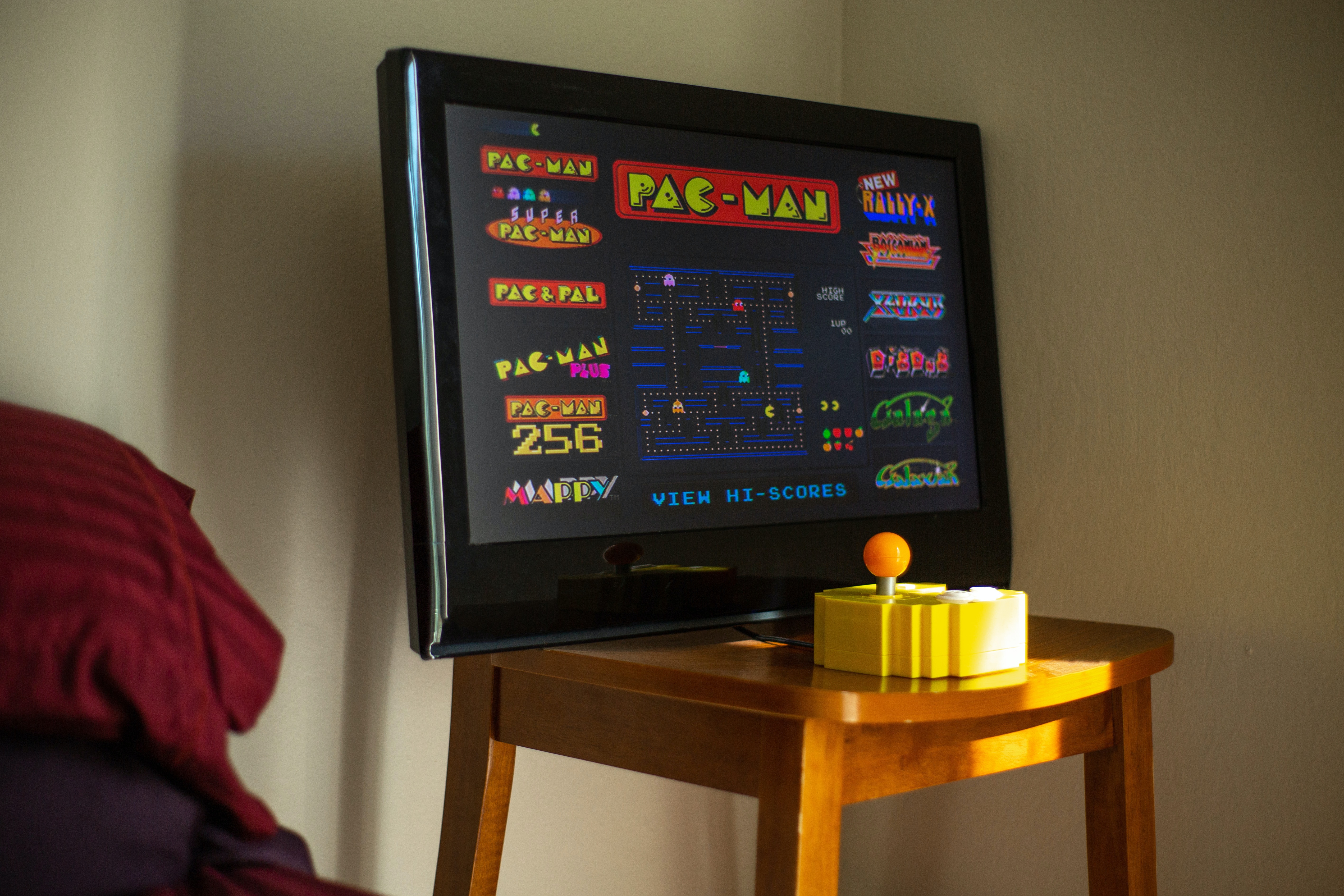 what-games-are-on-the-pacman-joystick