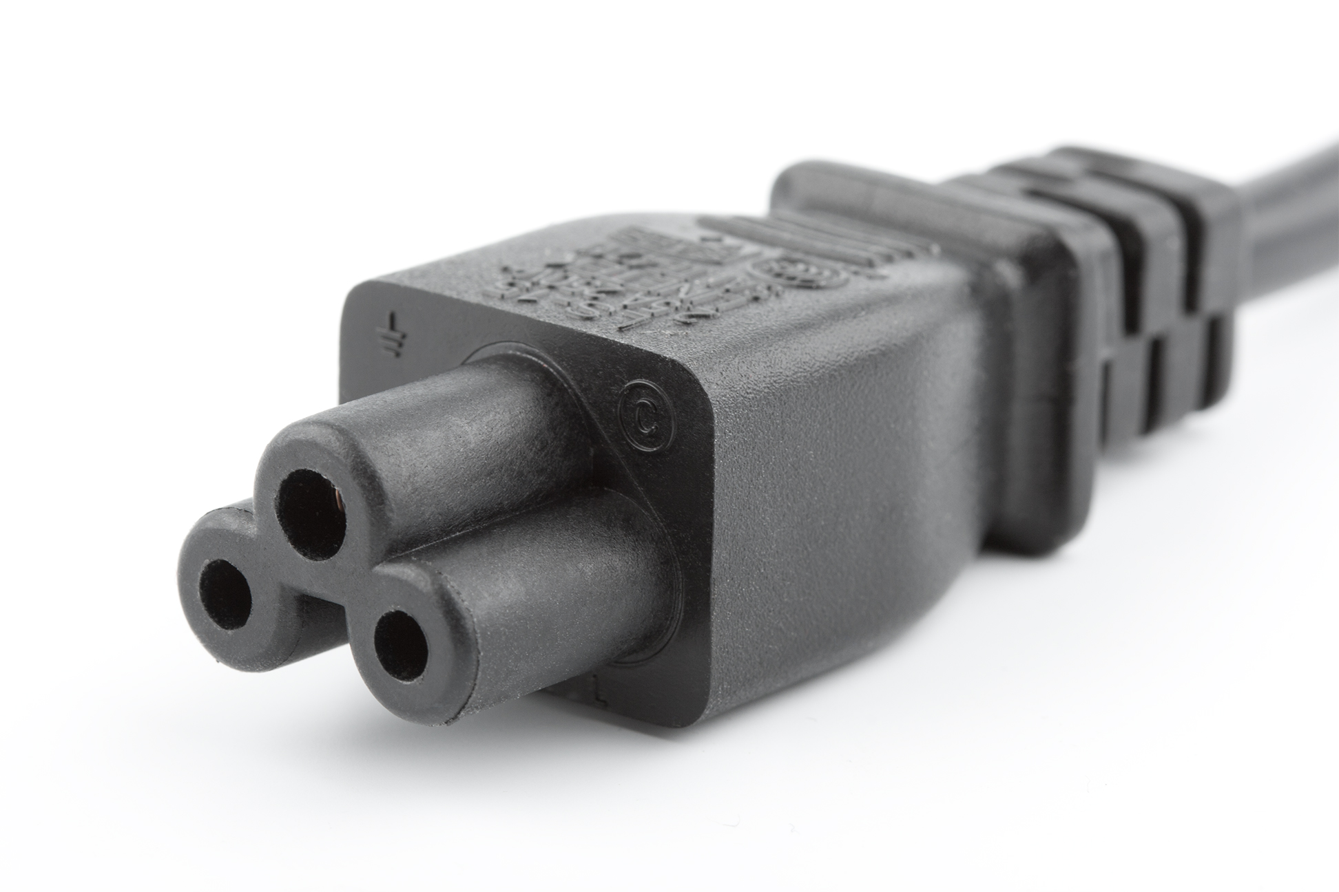 what-is-iec-connector