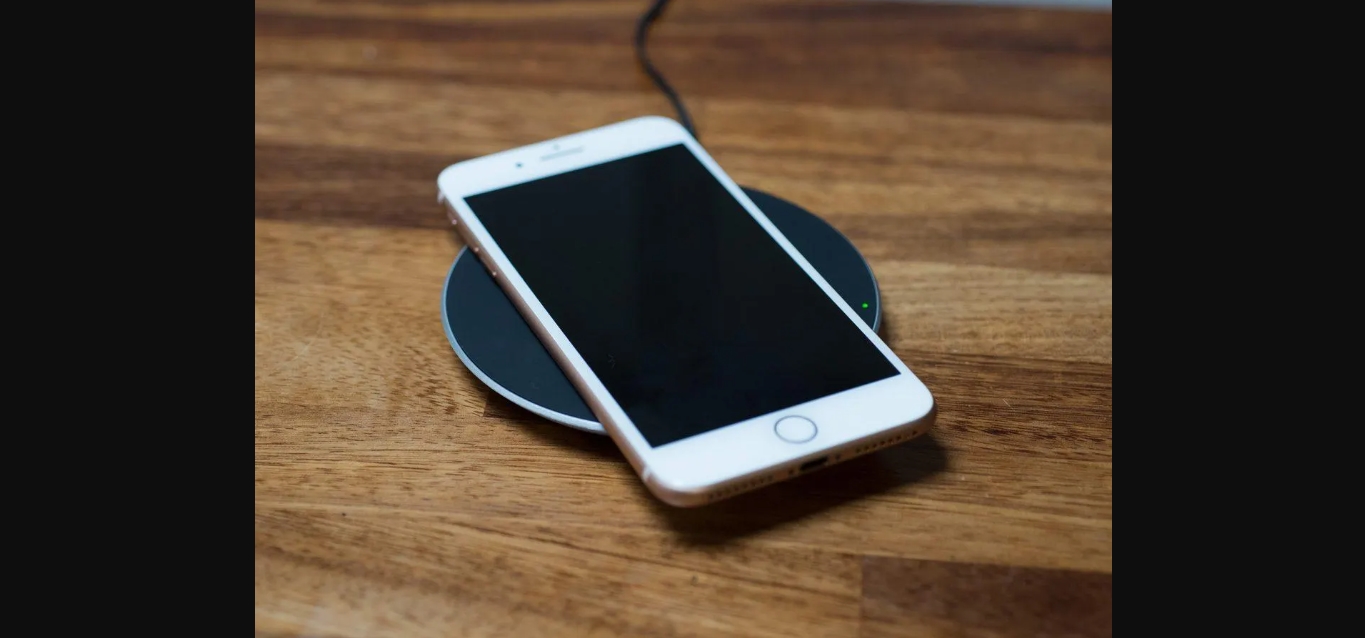 10 Best Wireless Charging Stations For iPhone 8 For 2024