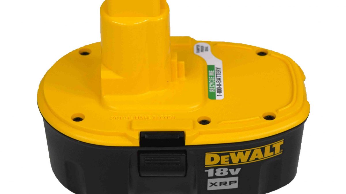 DEWALT 18V Battery, NiCd Pod Style, 2.4-Ah (DC9096)