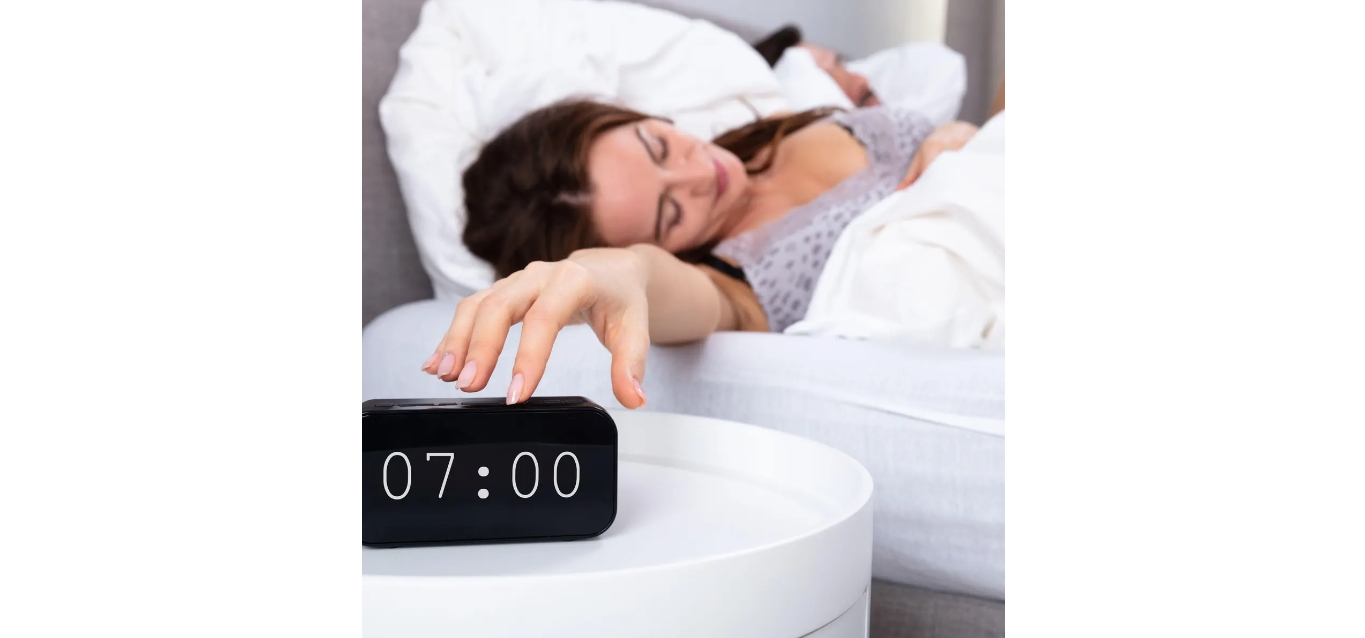 11 Superior Battery Alarm Clocks For Bedrooms For 2024