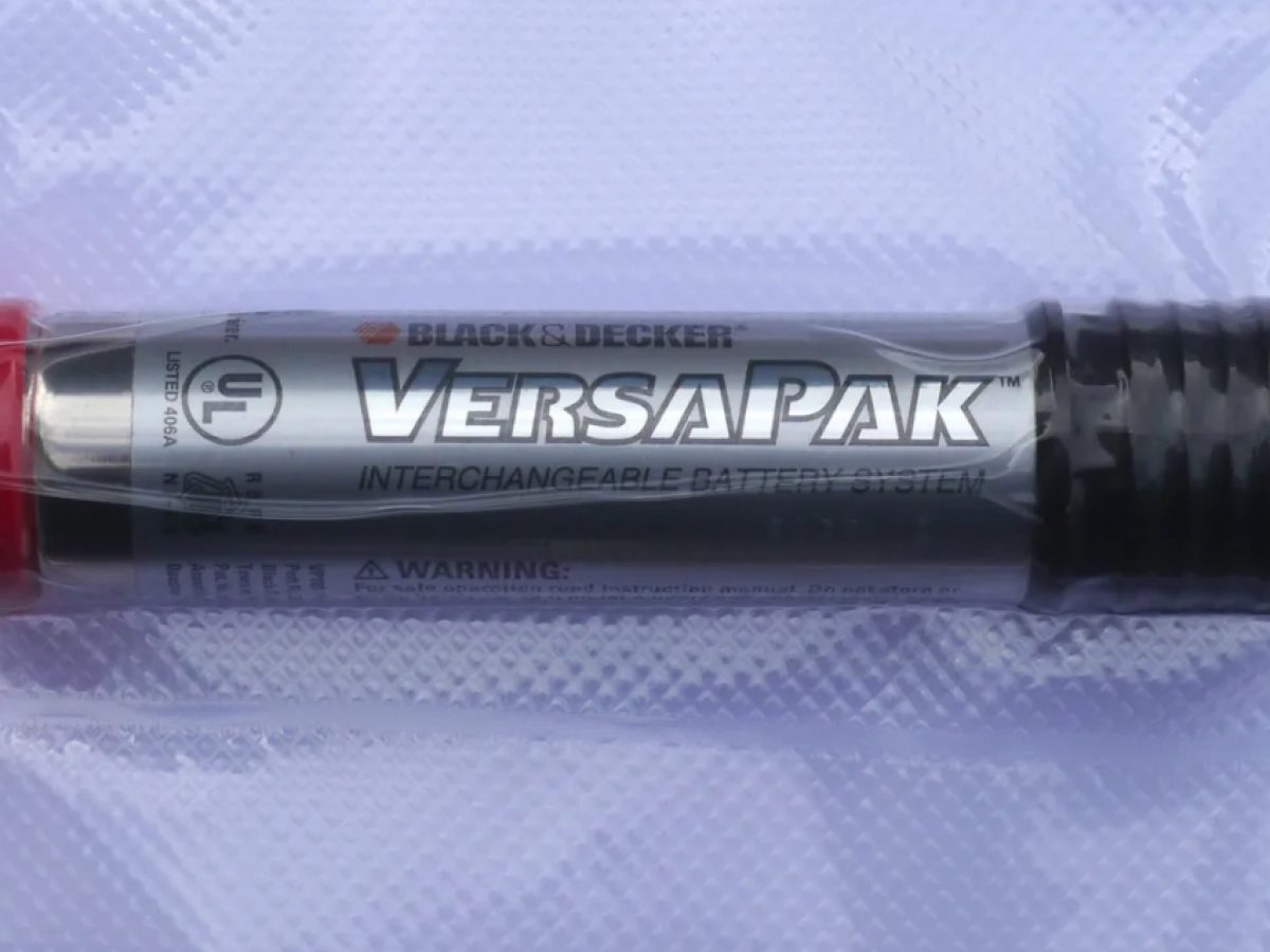 2 Black & Decker original VP100 VersaPak battery 3.6V for Versa Pak power  tools