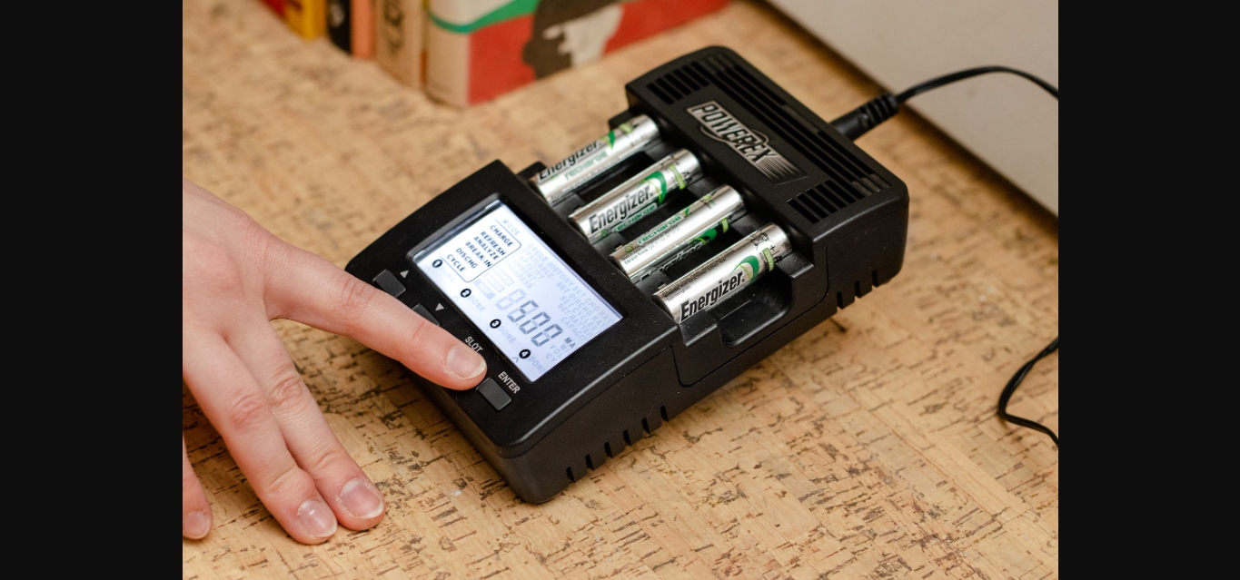 9 Superior Alkaline Battery Charger For 2024