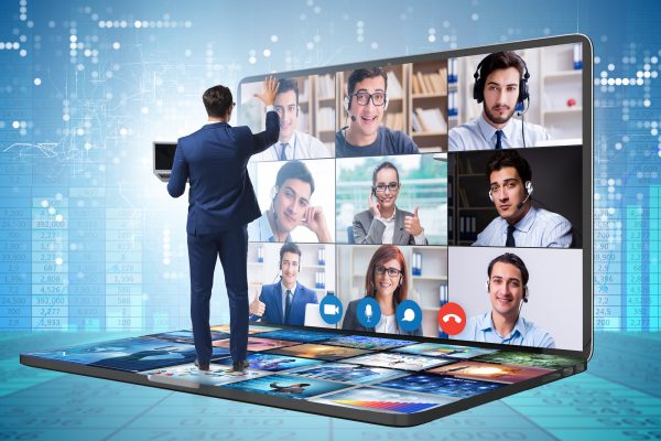 From Smartphones to Virtual Rooms: The Evolution of Communication in the Digital Age